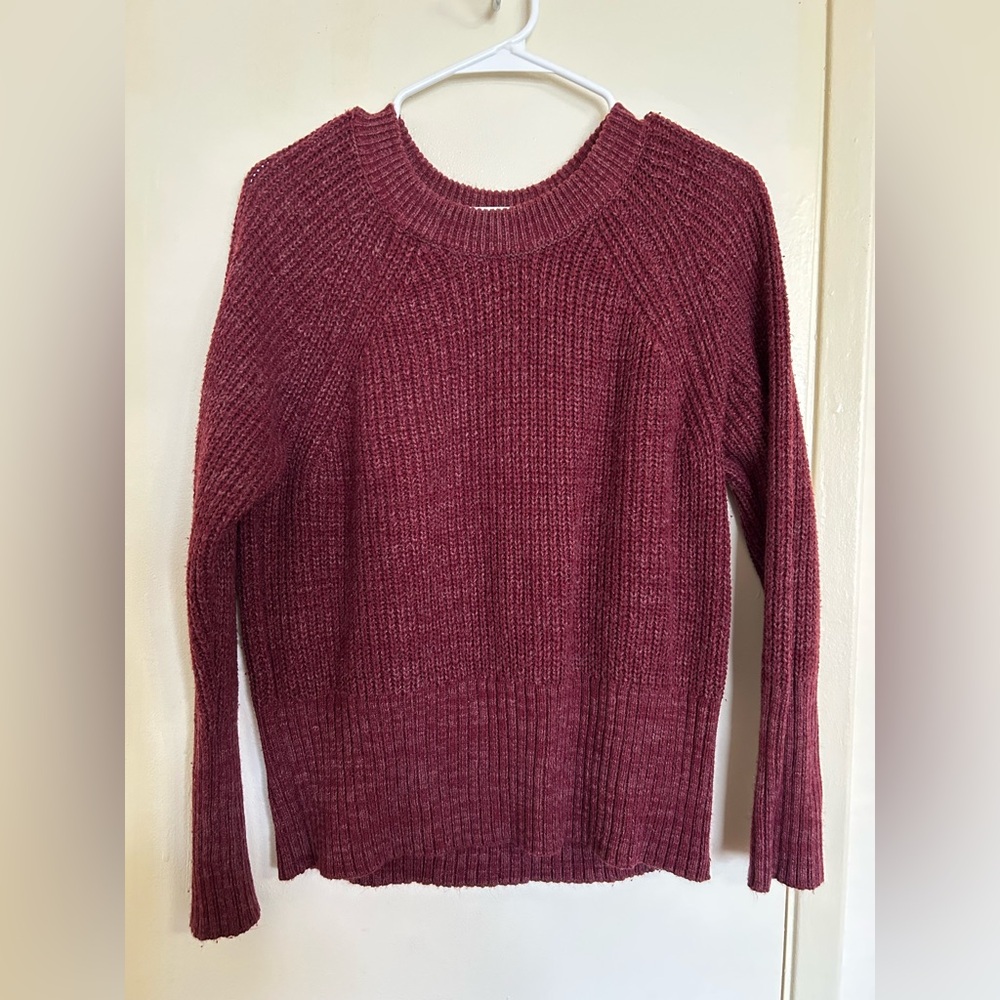 Universal Thread Maroon Crew Neck Sweater